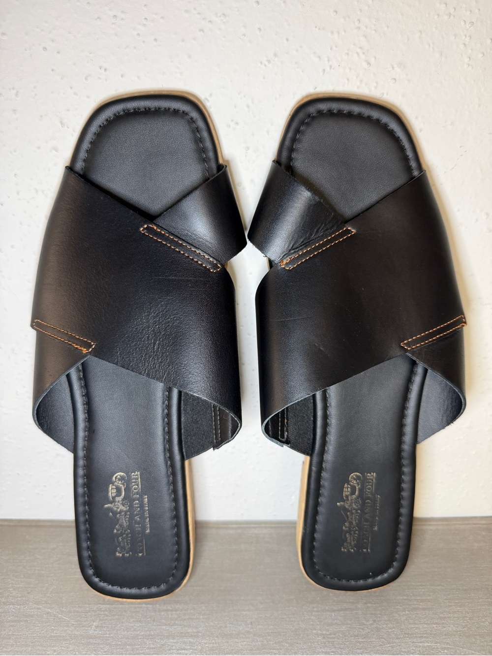 Coach and Four Black Leather Flat Slide Crisscross Straps Sz 8.5 Made In Italy
